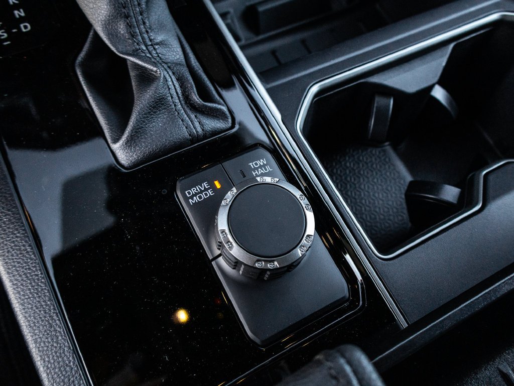 2026 Toyota Tundra SR5 - Photo 17