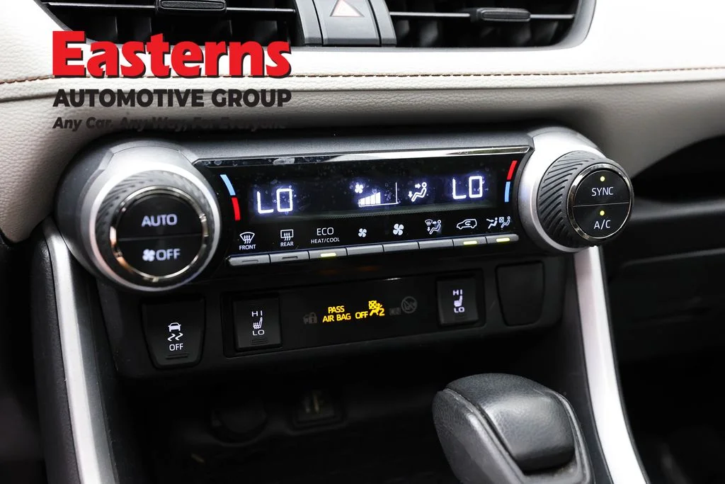 Used 2024 White Toyota XLE image 20
