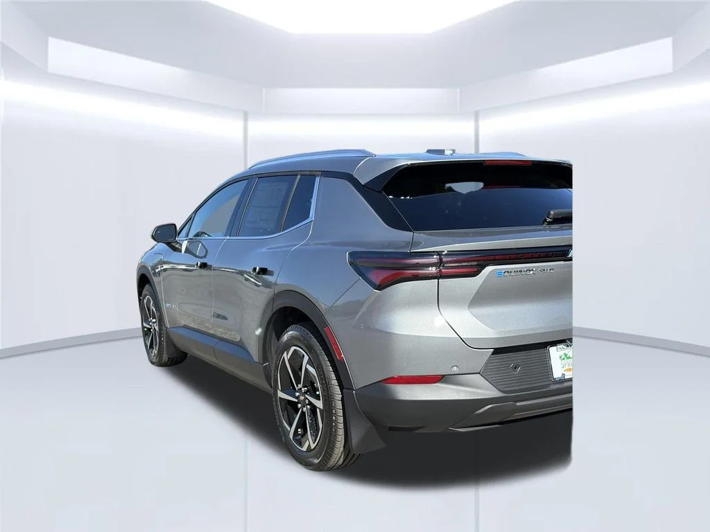 New 2026 Gray Chevrolet LT image 38
