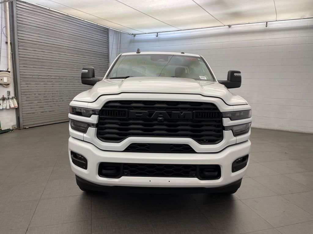 New 2026 Bright White Clear-Coat Exterior Paint RAM Big Horn SRW image 9
