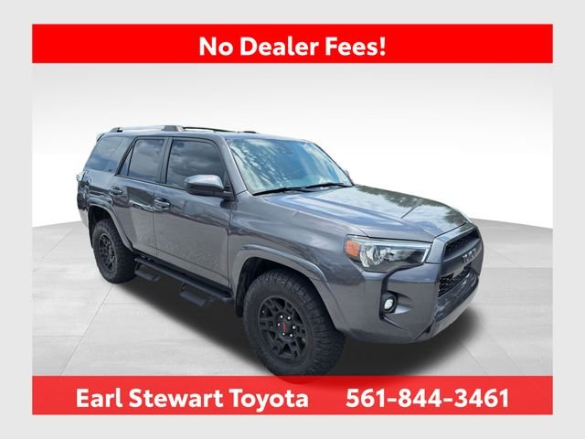 Used 2021 Gray Toyota SR5 image 1
