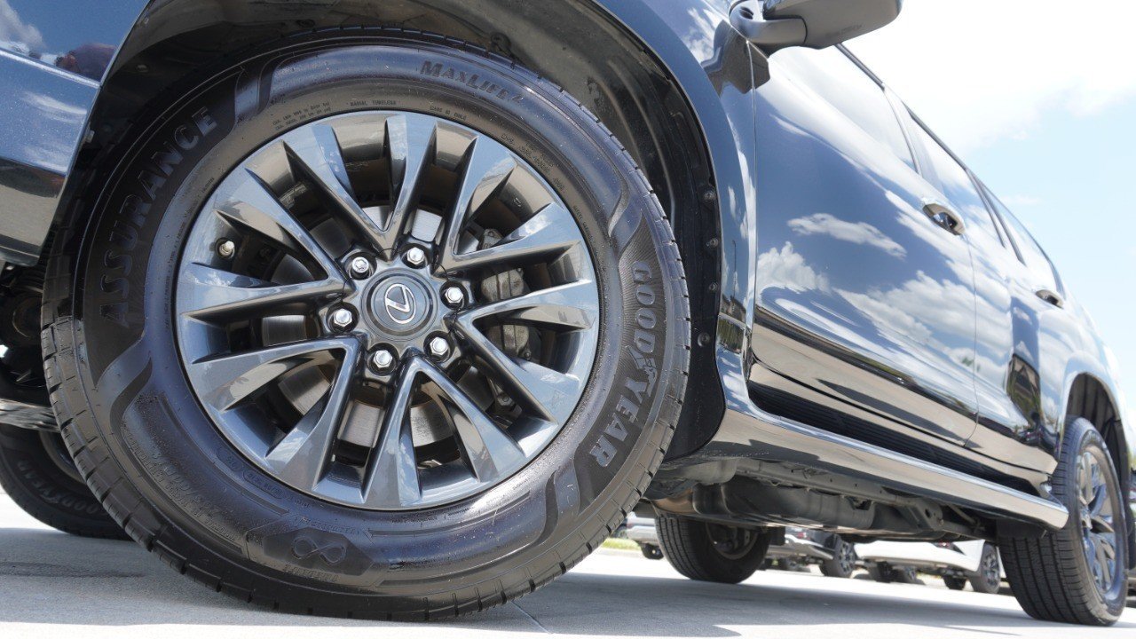Certified Used 2023 CAVIAR Lexus GX 460 Premium image 11