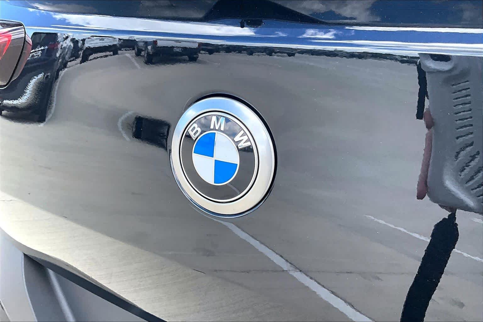 Used 2026 Black Sapphire Metallic BMW xDrive28i image 29