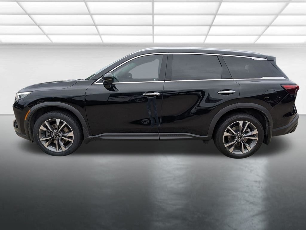 Used 2023 Black INFINITI LUXE AWD image 29