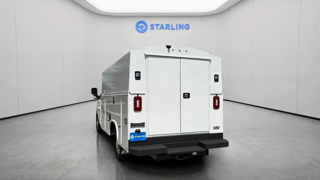 New 2026 Summit White Chevrolet 1WT image 6