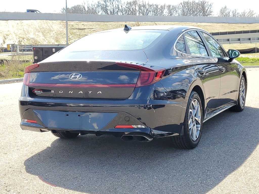 Used 2023 Carbon Blue Hyundai SEL image 3