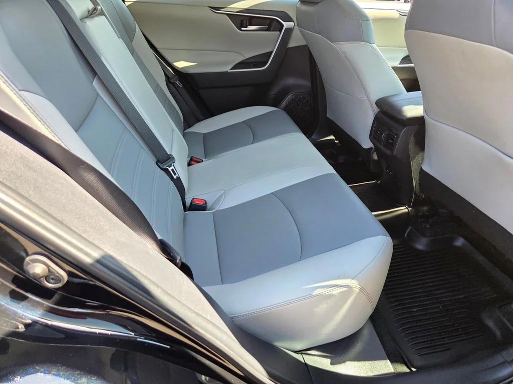 Used 2024 Black Toyota XLE Premium image 19