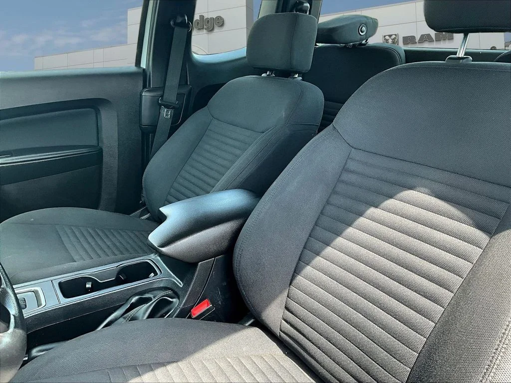 Used 2022 White Ford XL image 24