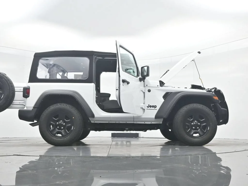 Used 2024 White Jeep Sport image 47