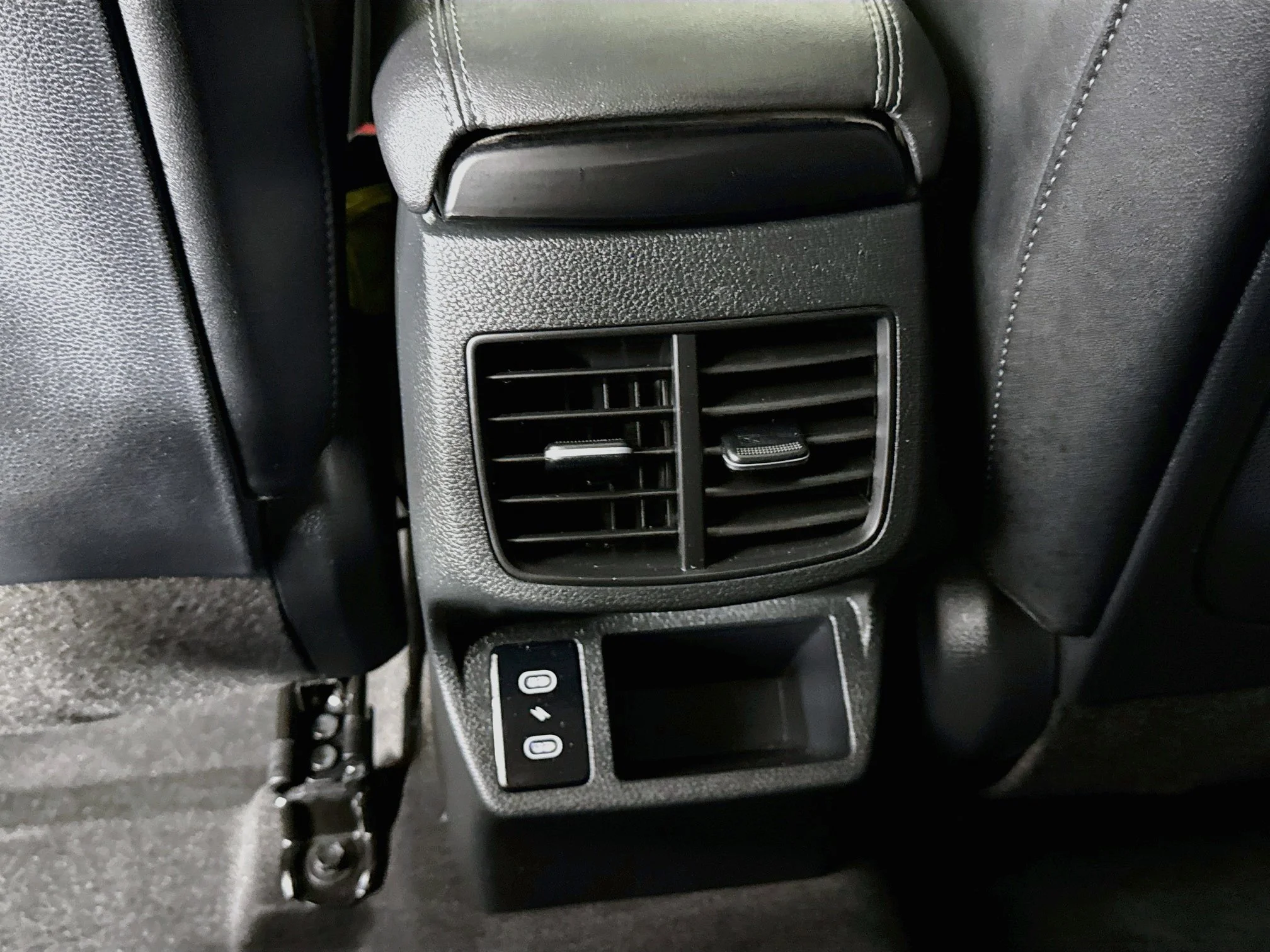 Used 2026  Kia EX image 28
