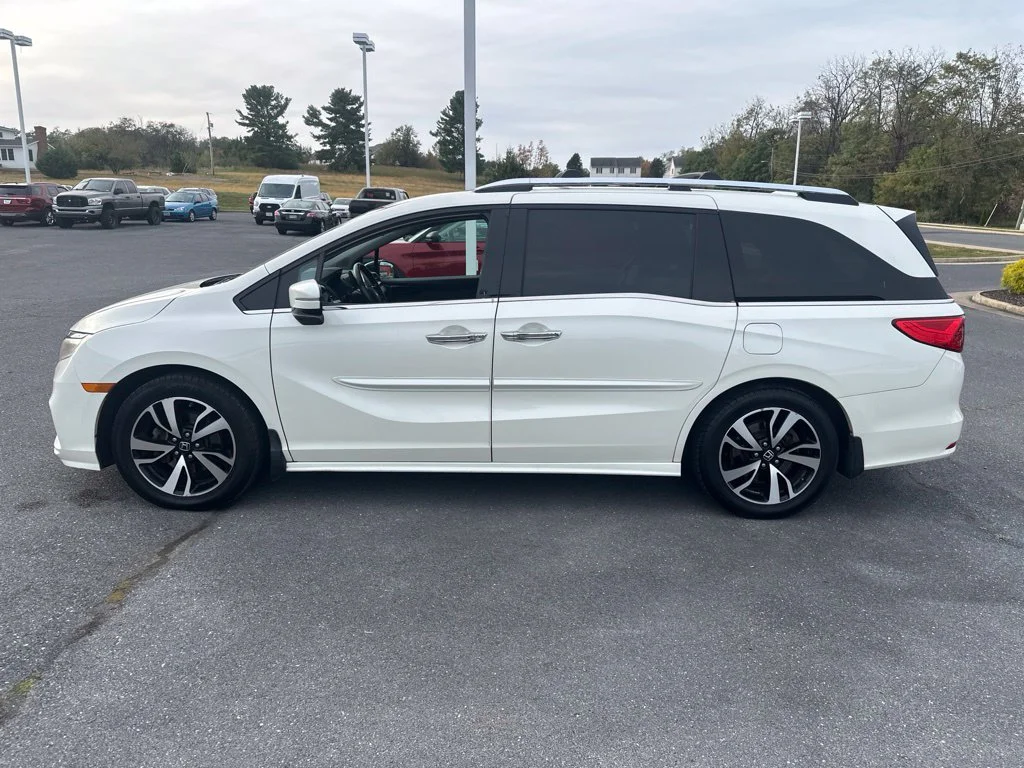 Used 2019 White Diamond Pearl Honda Elite image 6