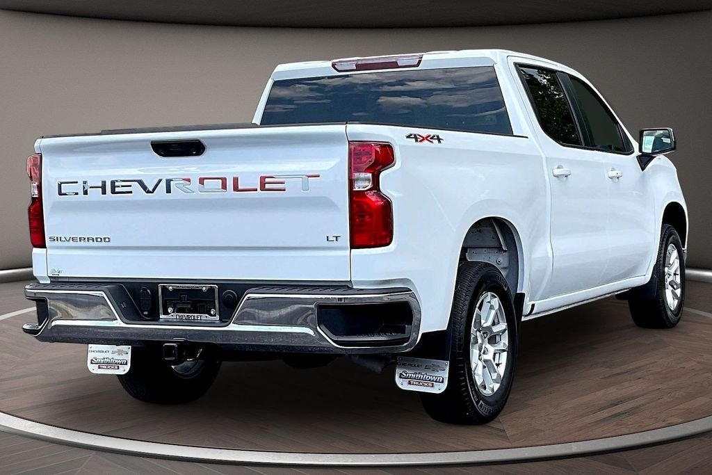 Used 2024 White Chevrolet LT image 5