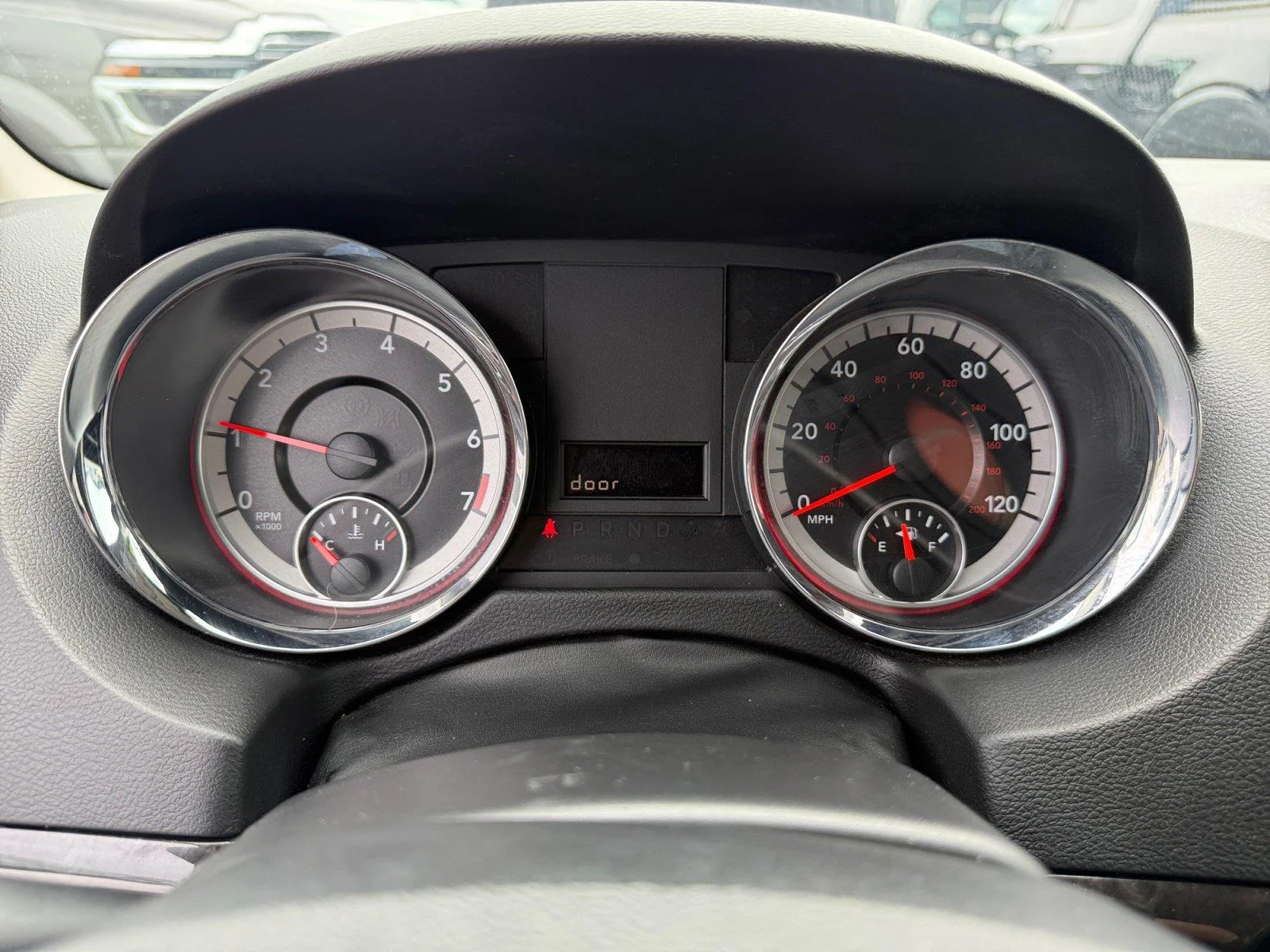 Used 2019 Granite Pearlcoat Dodge SE image 14