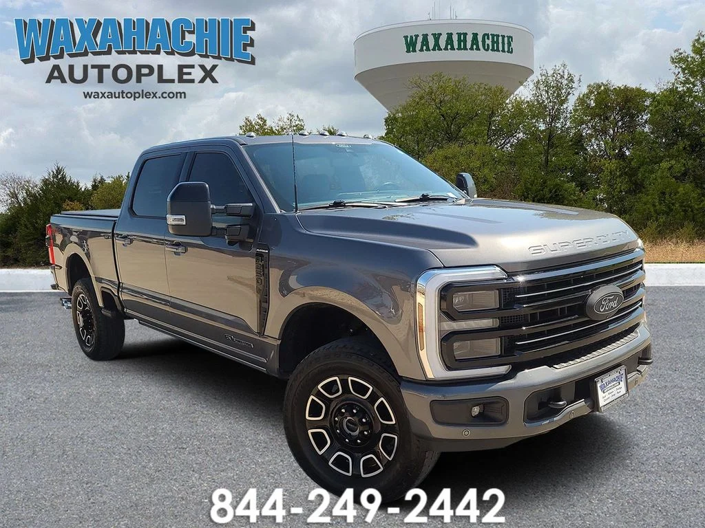 Used 2025 Gray Ford Platinum image 1