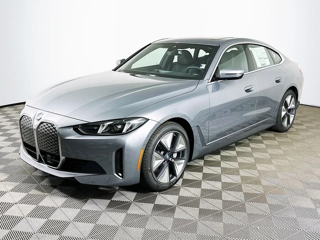 2026 BMW i4 xDrive40