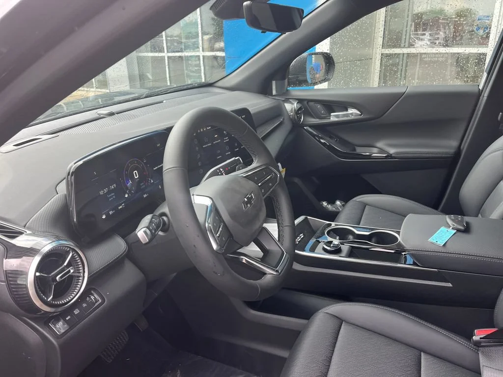 2026 Chevrolet Equinox LT - Photo 13