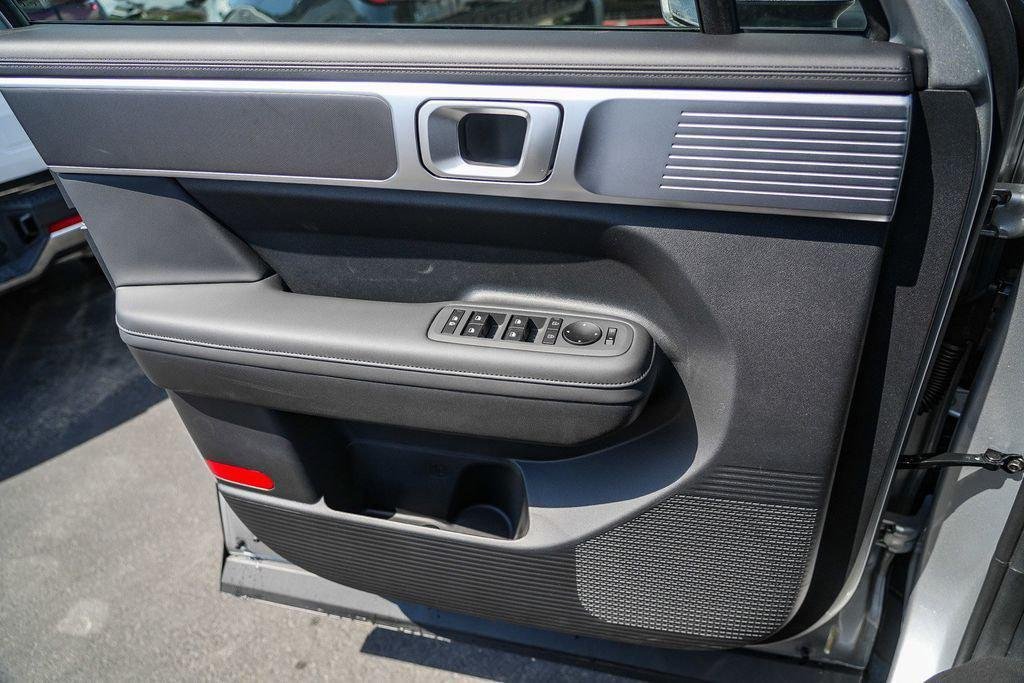 New 2026 Silver Hyundai SEL image 78