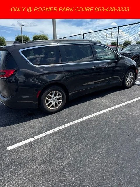 Used 2022 Black Chrysler Touring L image 10