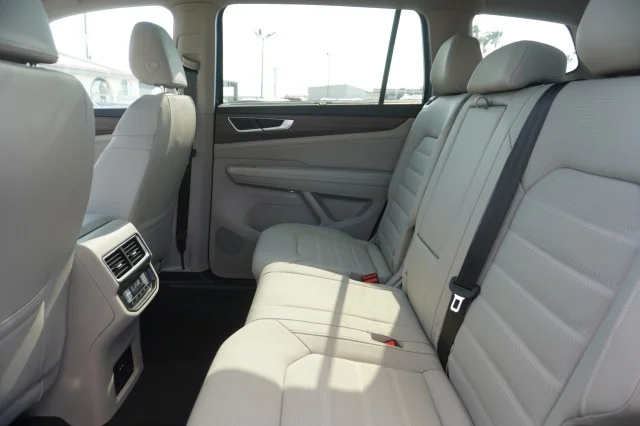2025 Volkswagen Atlas SEL - Photo 35