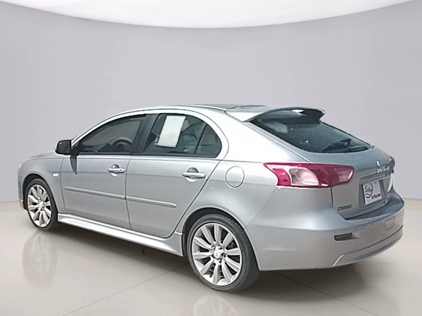 Used 2010 Silver Mitsubishi GTS image 3