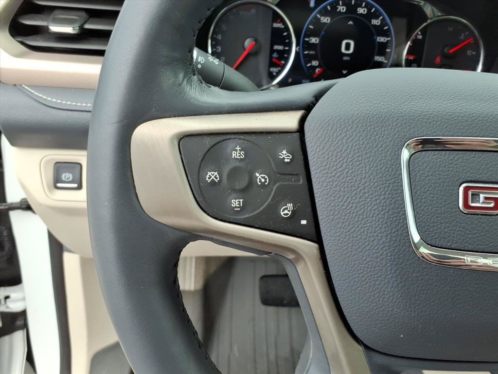 Used 2020 White Frost Tricoat GMC Denali image 16