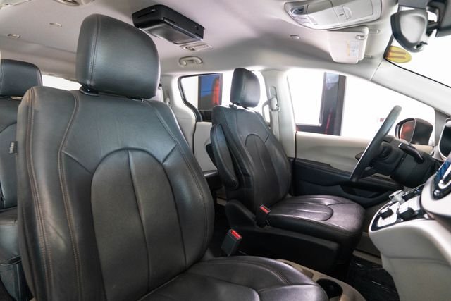 Used 2017 Silver Chrysler Touring image 14