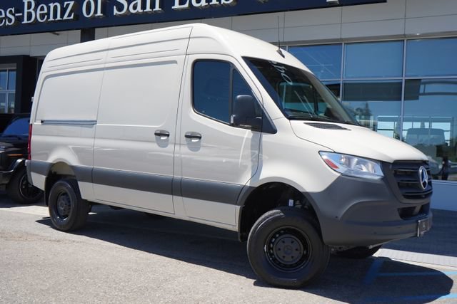 New 2025 Pebble Gray Mercedes-Benz Cargo 144 WB image 24