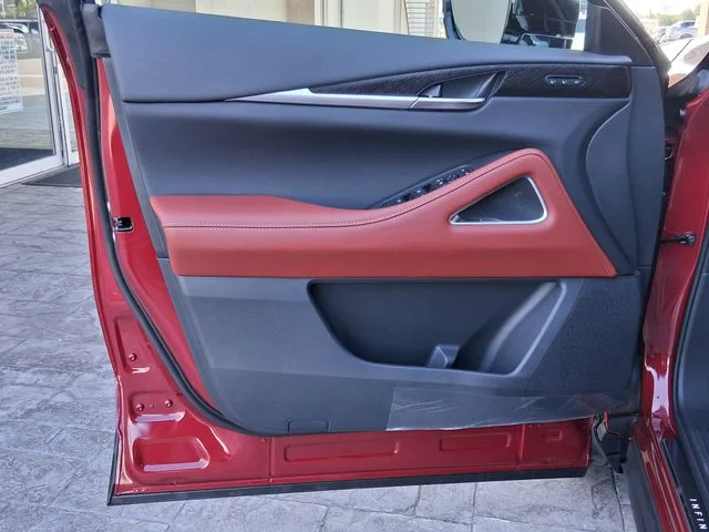 New 2027 2T SUN RED INFINITI Autograph AWD image 16