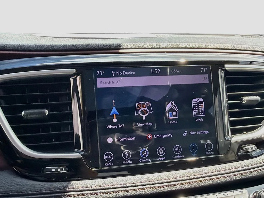 Used 2018 White Chrysler Limited image 16