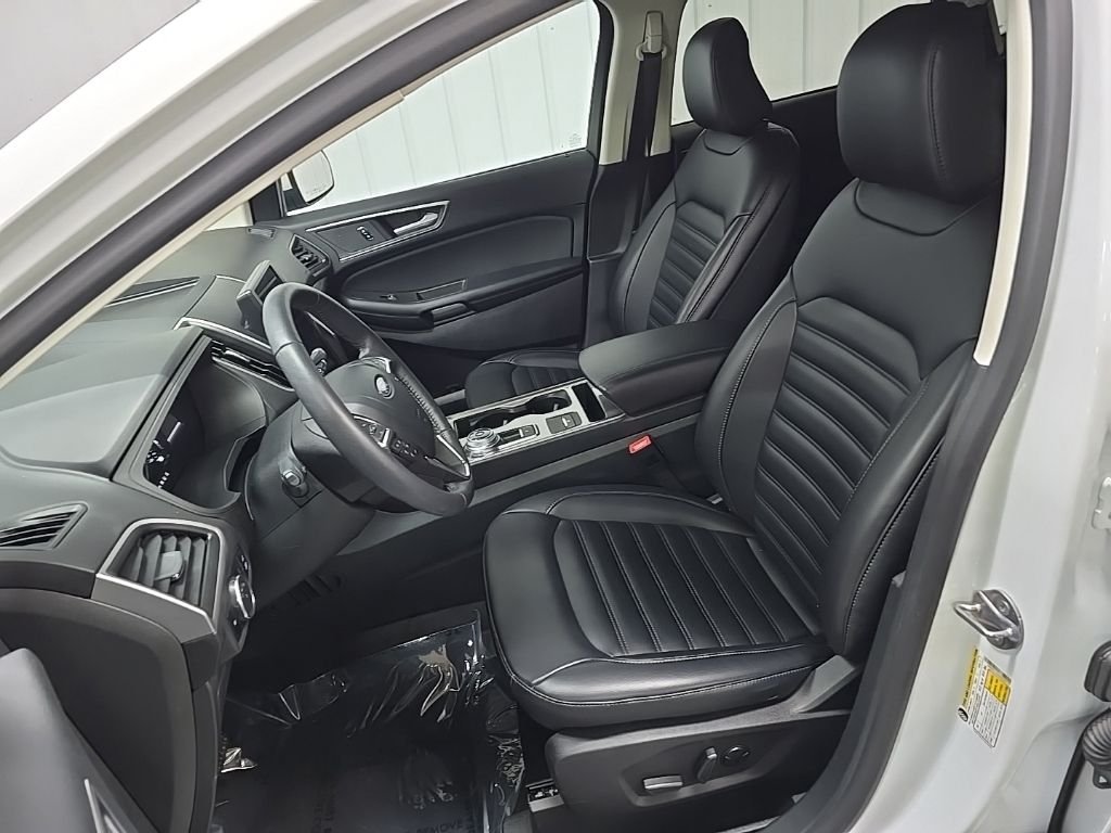 Used 2024 Oxford White Ford SEL image 35