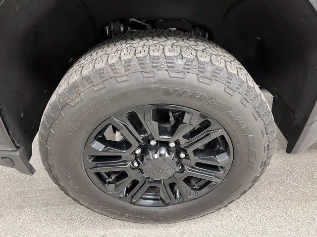 Used 2023 Black GMC Denali image 15