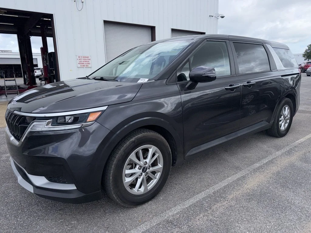 2023 Kia Carnival