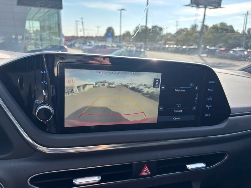 Used 2021 Red Hyundai SEL Plus image 13
