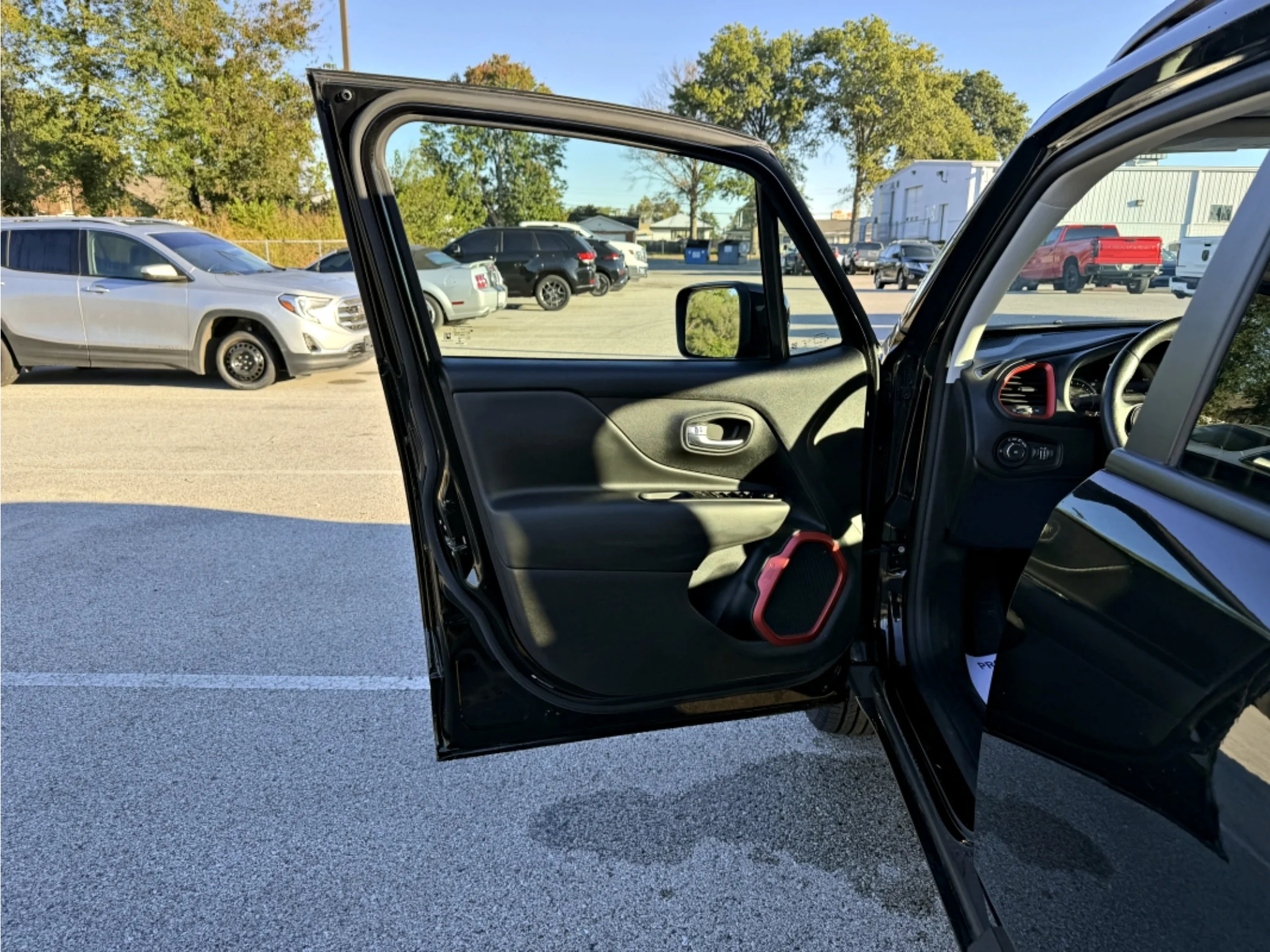 Used 2022 Black Clearcoat Jeep Trailhawk image 17