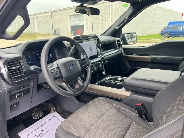 Used 2025 Gray Ford STX image 31