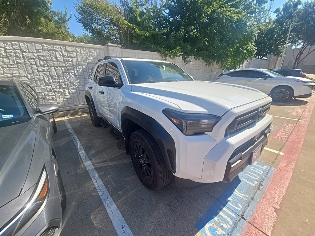 Used 2025 White Toyota SR5 image 17