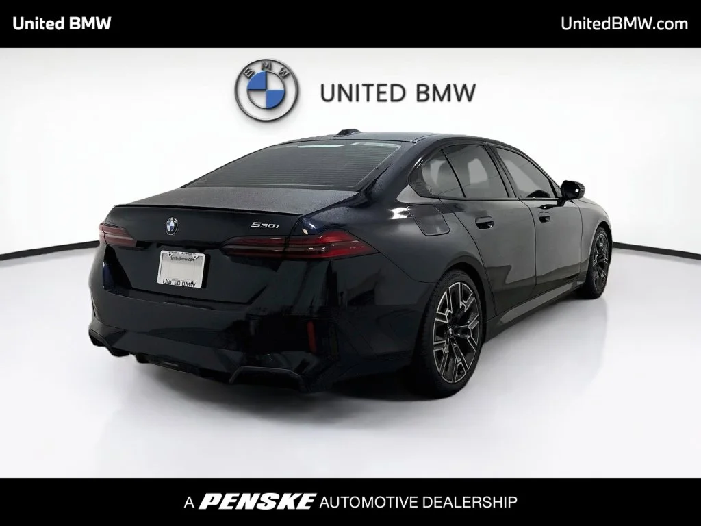 Certified Used 2024 Carbon Black Metallic BMW 530i image 5