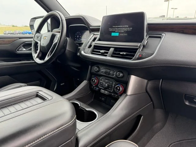 2023 Chevrolet Suburban Premier - Photo 11
