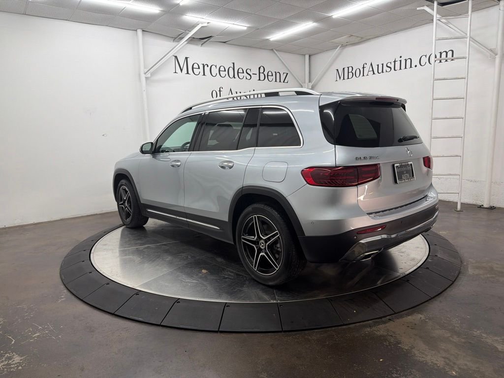 Used 2026 Cirrus Silver Metallic Mercedes-Benz GLB 250 image 5