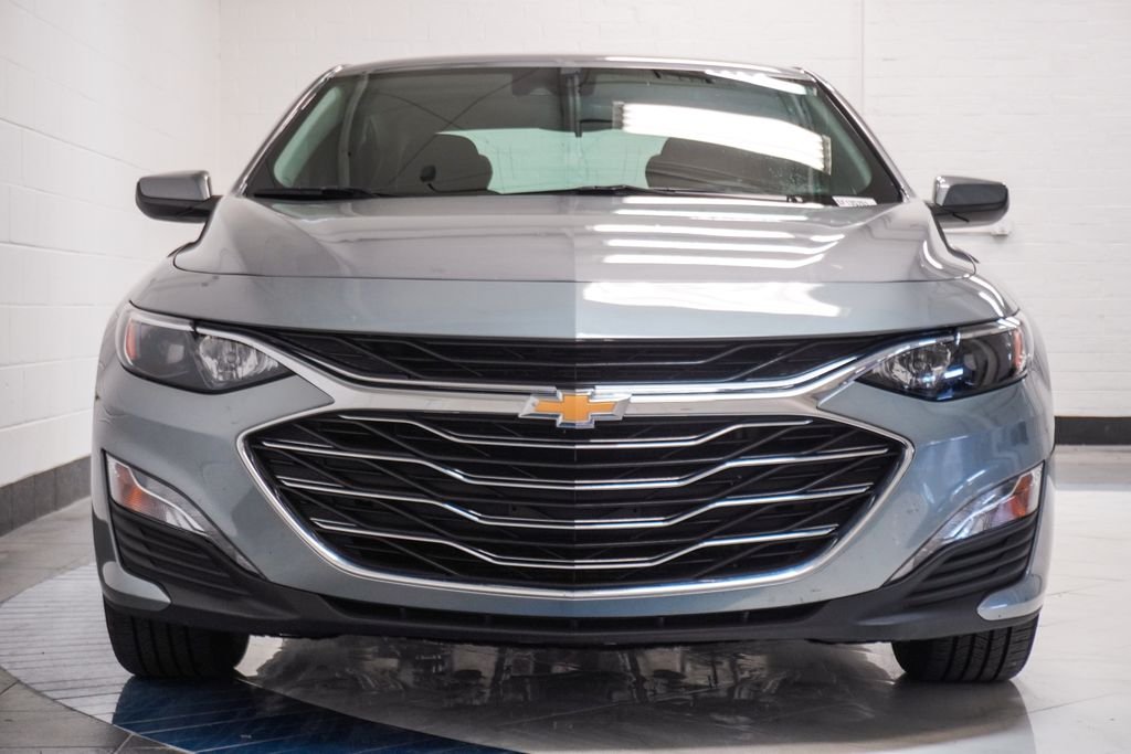 Used 2025 Gray Chevrolet LT image 32