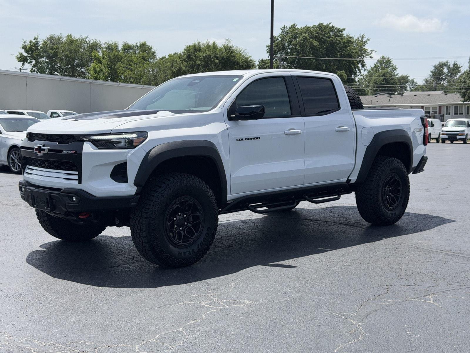 Used 2024 Summit White Chevrolet ZR2 image 1