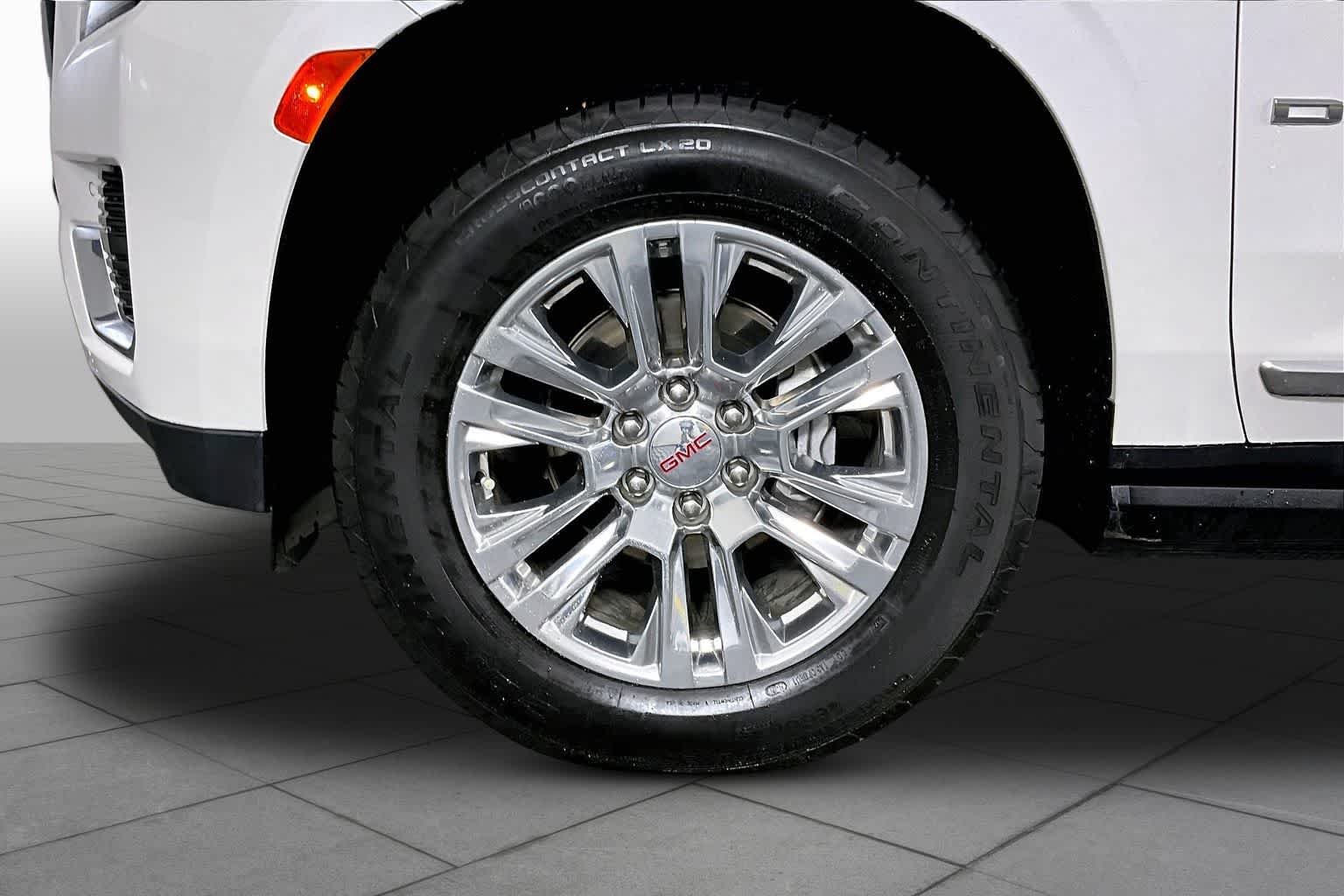 2022 GMC Yukon XL Denali - Photo 11