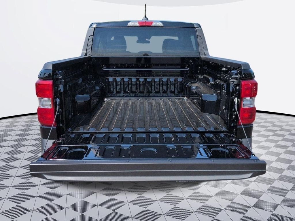 New 2026 Black Ford XLT image 25