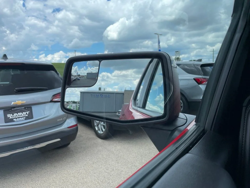 Used 2020 Red Chevrolet RST image 30