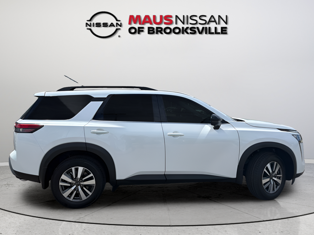 New 2026 White Nissan SL image 8