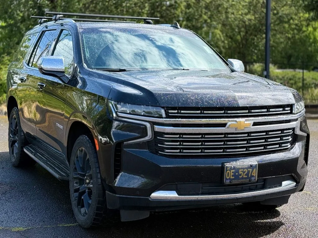 Used 2022 Black Chevrolet Premier image 7