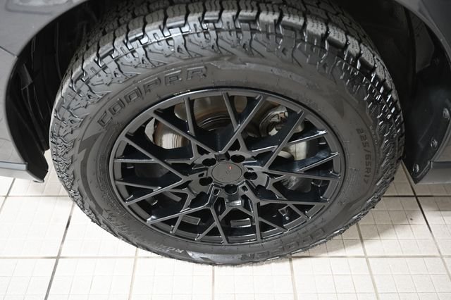 Used 2018 Gray Subaru 2.0XT Touring image 19