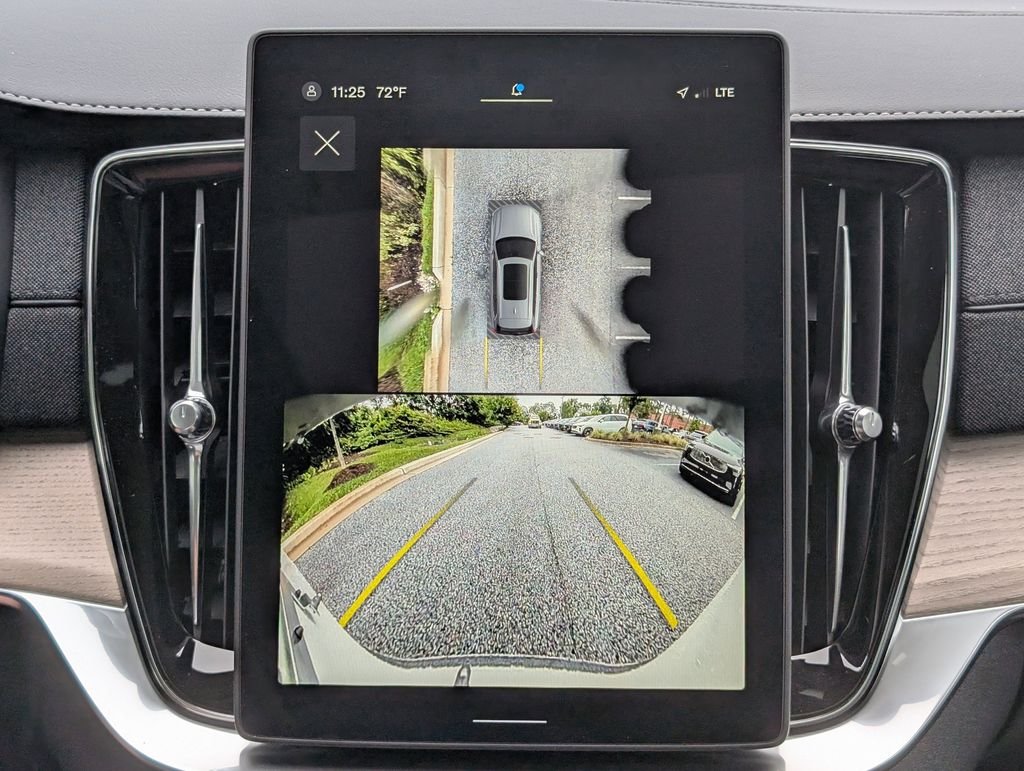2025 Volvo XC90 Plus - Photo 27