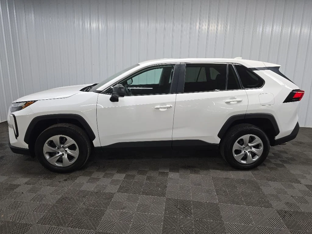 Used 2023 White Toyota LE image 5
