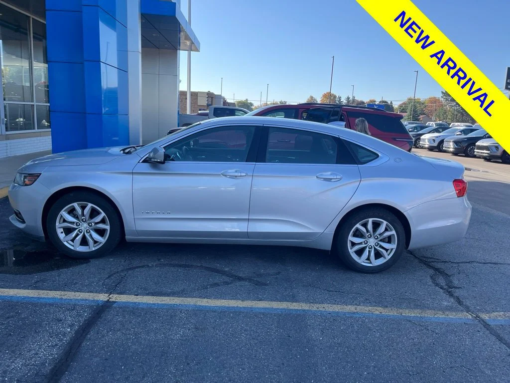 Used 2019 SILVER ICE METALLIC Chevrolet LT image 2